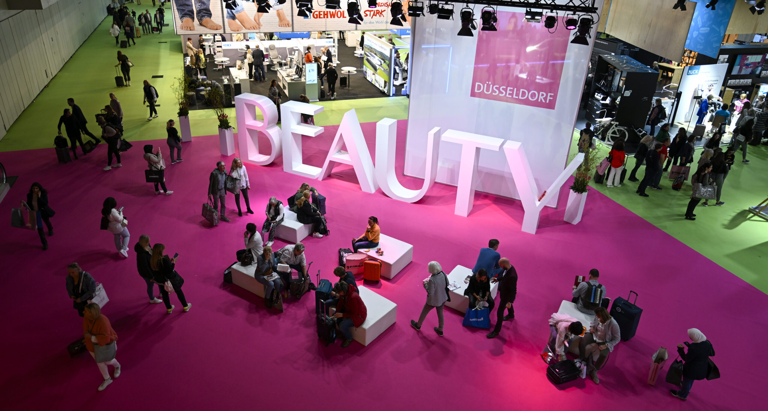 نمایشگاه زیبایی تخصصی المان