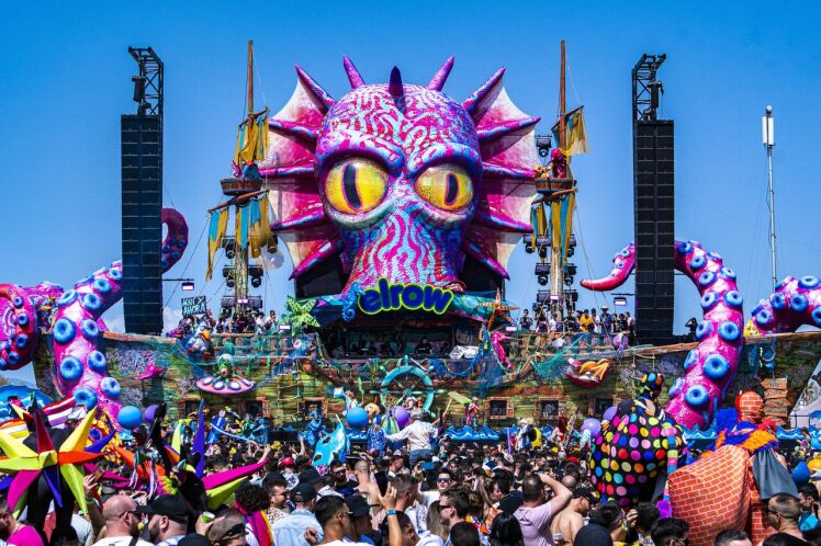 تور فستیوال Elrow در دبی | تجربه‌ای فراموش‌نشدنی با خدمات کامل هیدیکا آریا